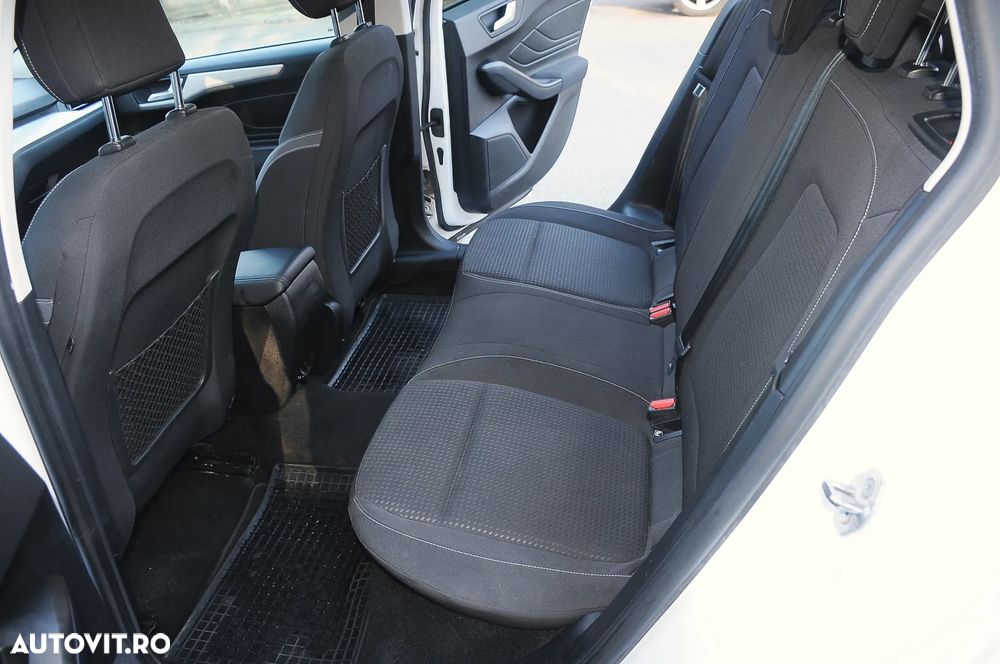 Ford Focus Turnier 1.0 EcoBoost Start-Stopp-System COOL&CONNECT - 17