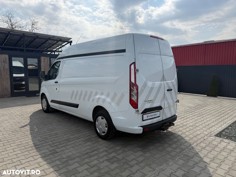 Ford TRANSIT CUSTOM - 8