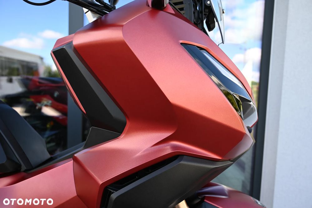 Honda ADV350 - 29
