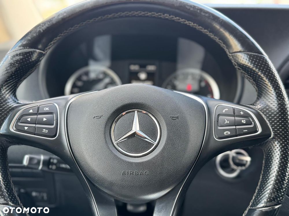 Mercedes-Benz Vito - 21