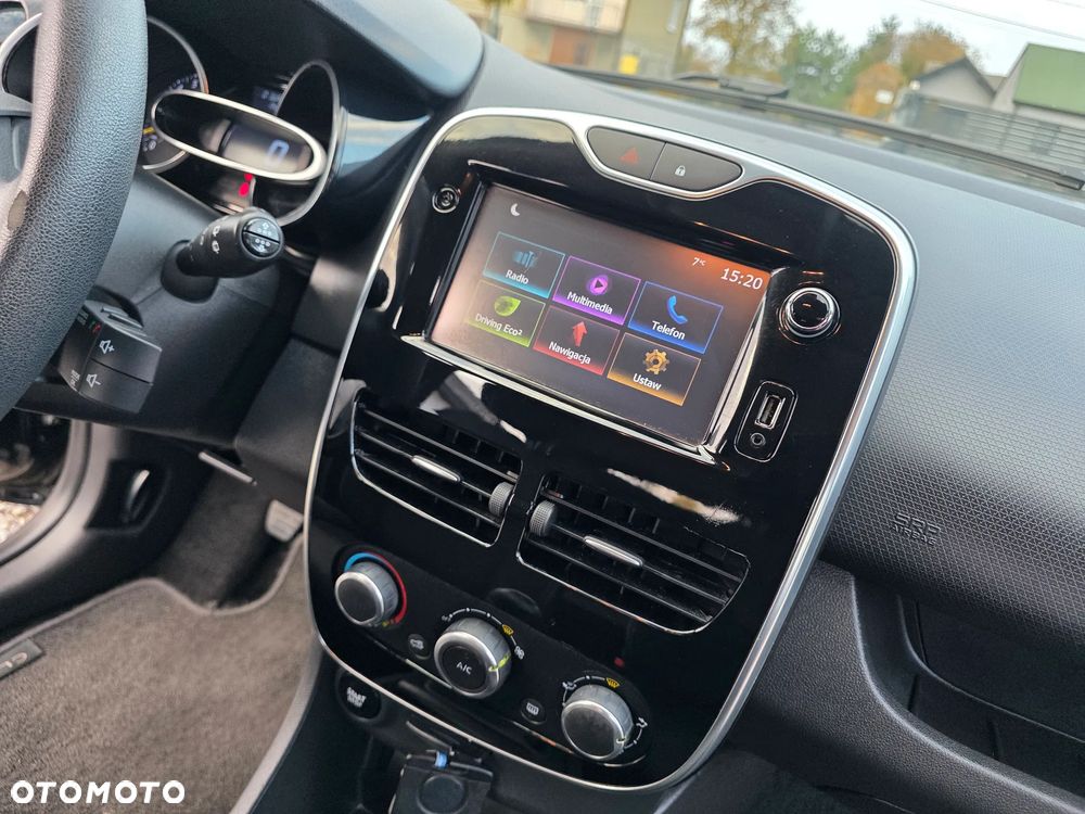 Renault Clio 1.2 16V 75 Authentique - 9