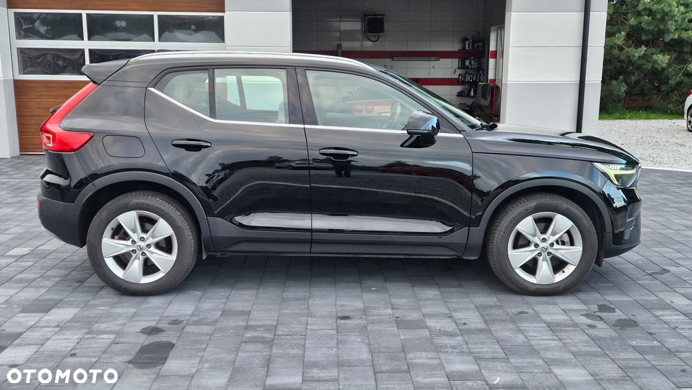Volvo XC 40 B4 B AWD DKG Plus Bright - 18