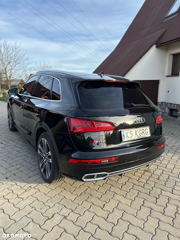 Audi SQ5 - 5