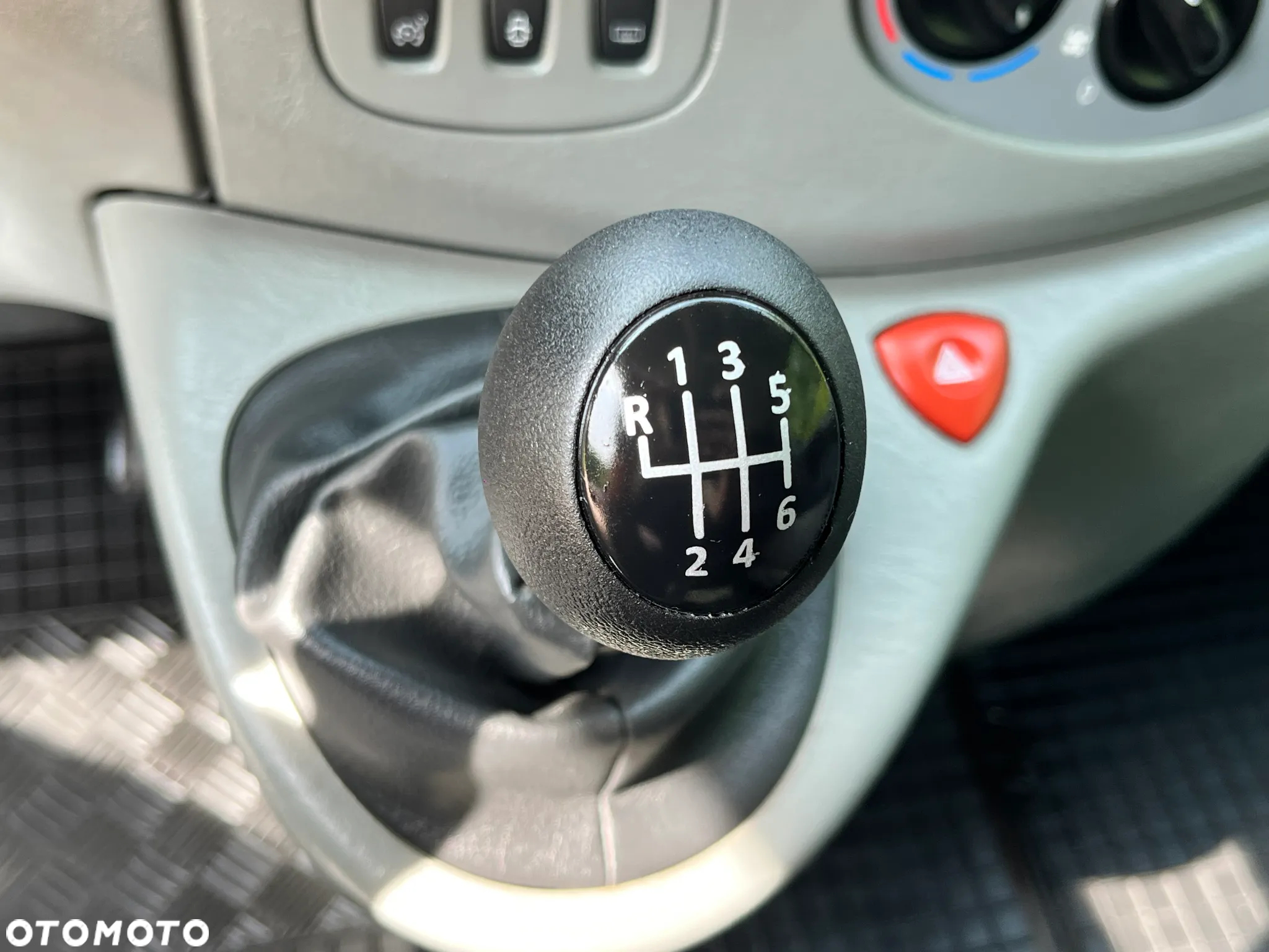 Renault Trafic L1H1 Passenger Lux - 30