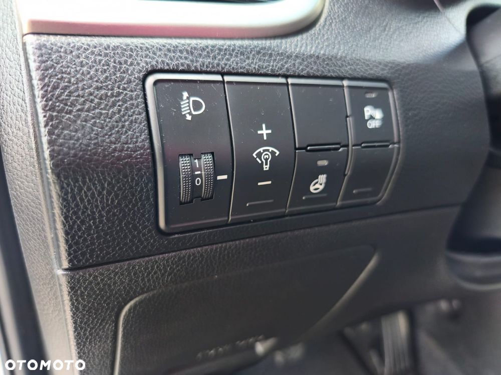 Hyundai i30 blue Kombi 1.6 GDi Passion - 14