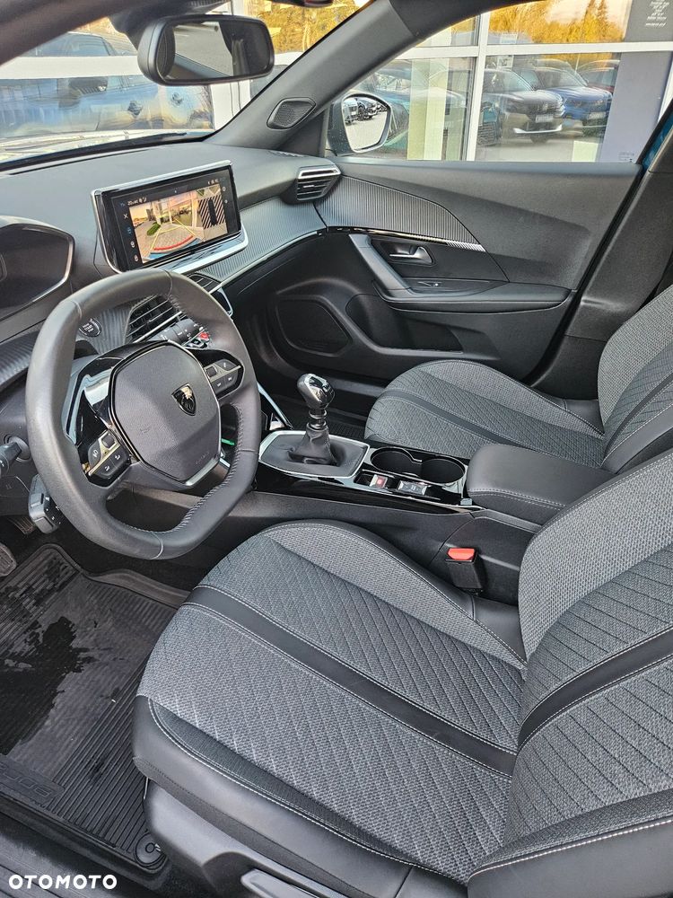 Peugeot 2008 PureTech 100 Allure S&S BVM6 - 10