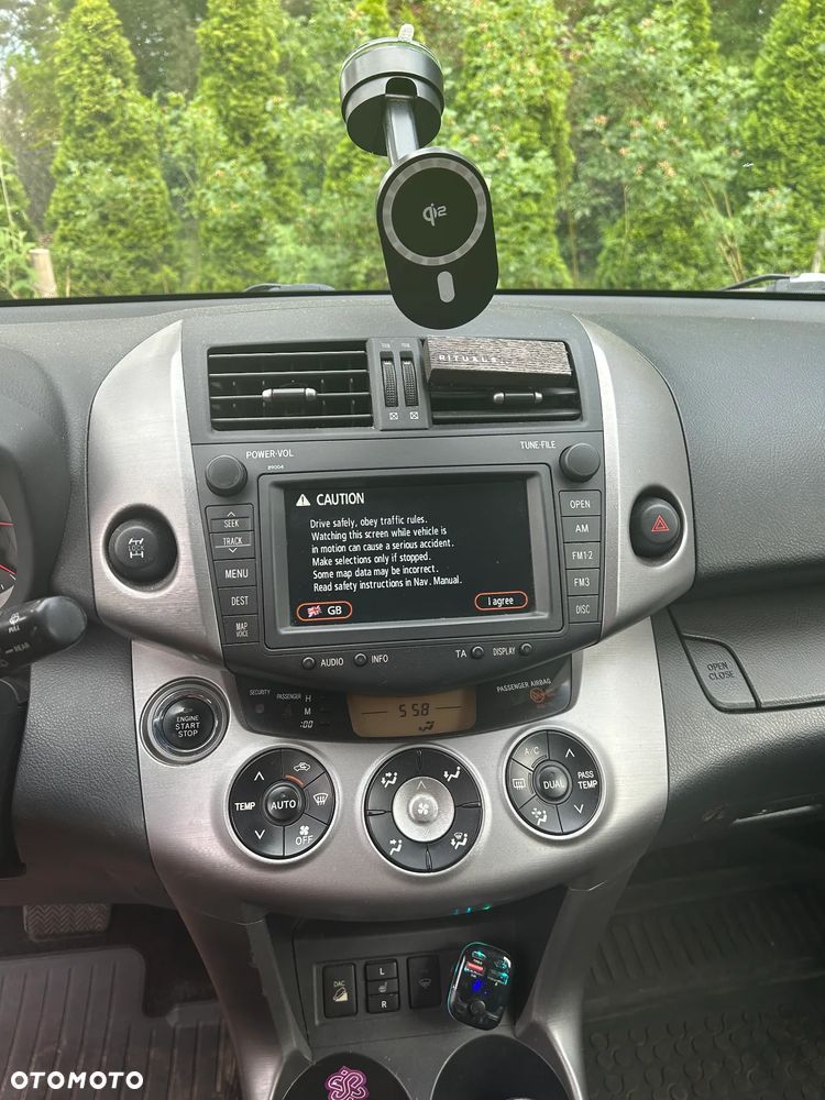 Toyota RAV4 2.0 VVT-i Prestige - 8