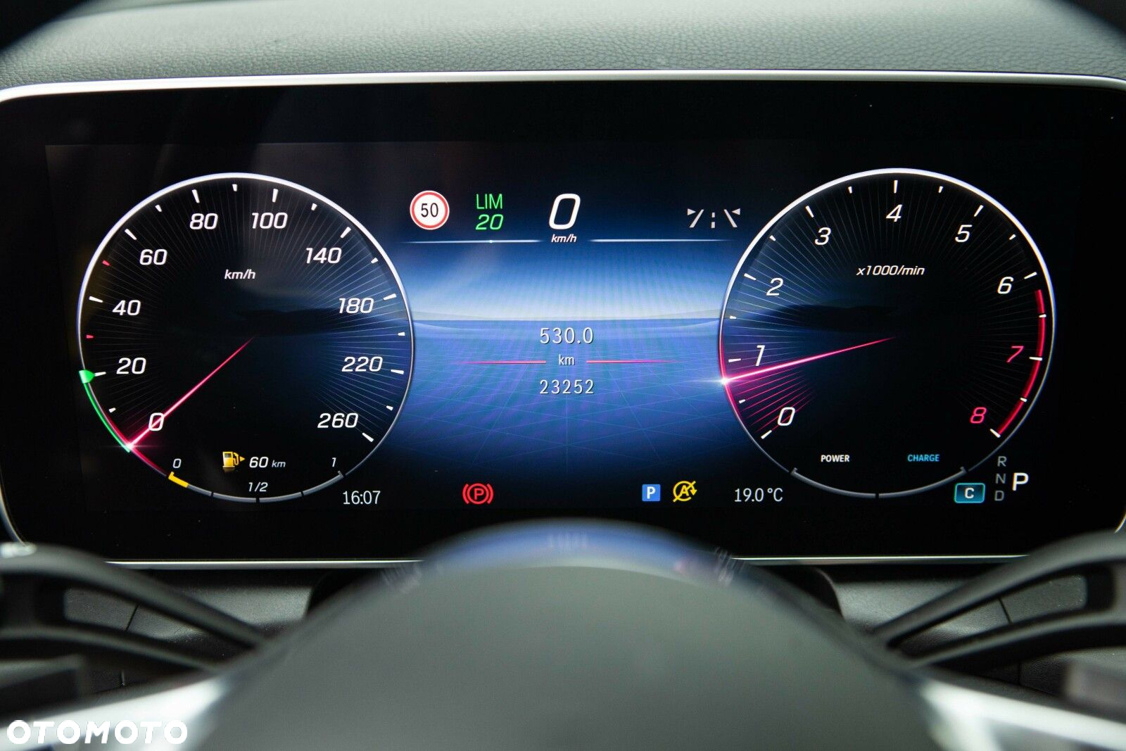 Mercedes-Benz GLC - 29