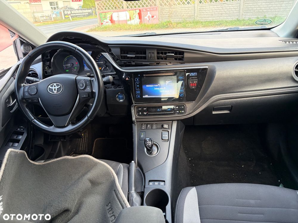 Toyota Auris - 7