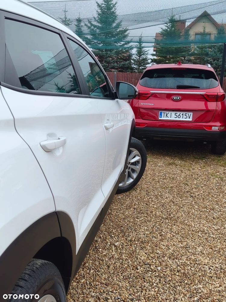 Hyundai Tucson blue 1.6 GDi 2WD Navi - 36