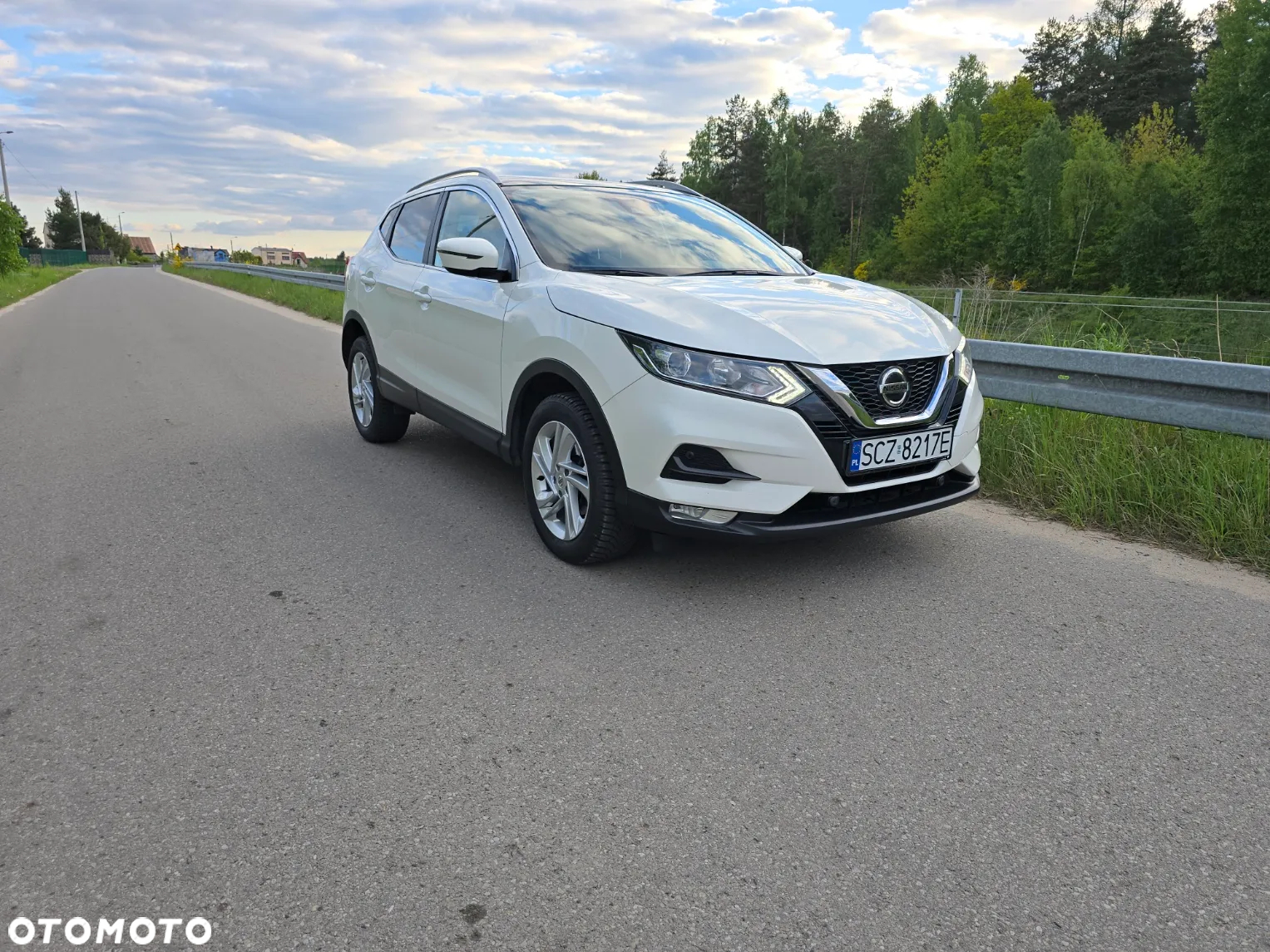 Nissan Qashqai 1.3 DIG-T Tekna - 27