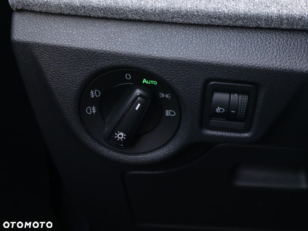 Skoda Kamiq 1.5 TSI Selection - 17