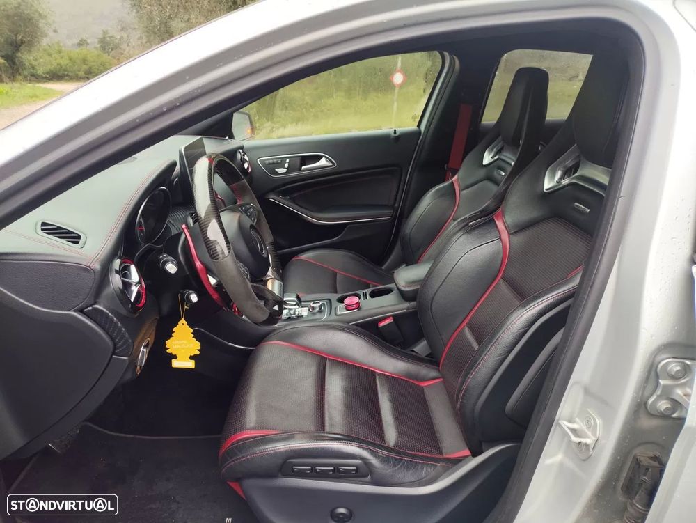 Mercedes-Benz A 45 AMG 4Matic Speedshift 7G-DCT - 17