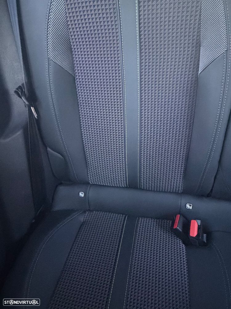 Peugeot 2008 1.2 PureTech GT - 9