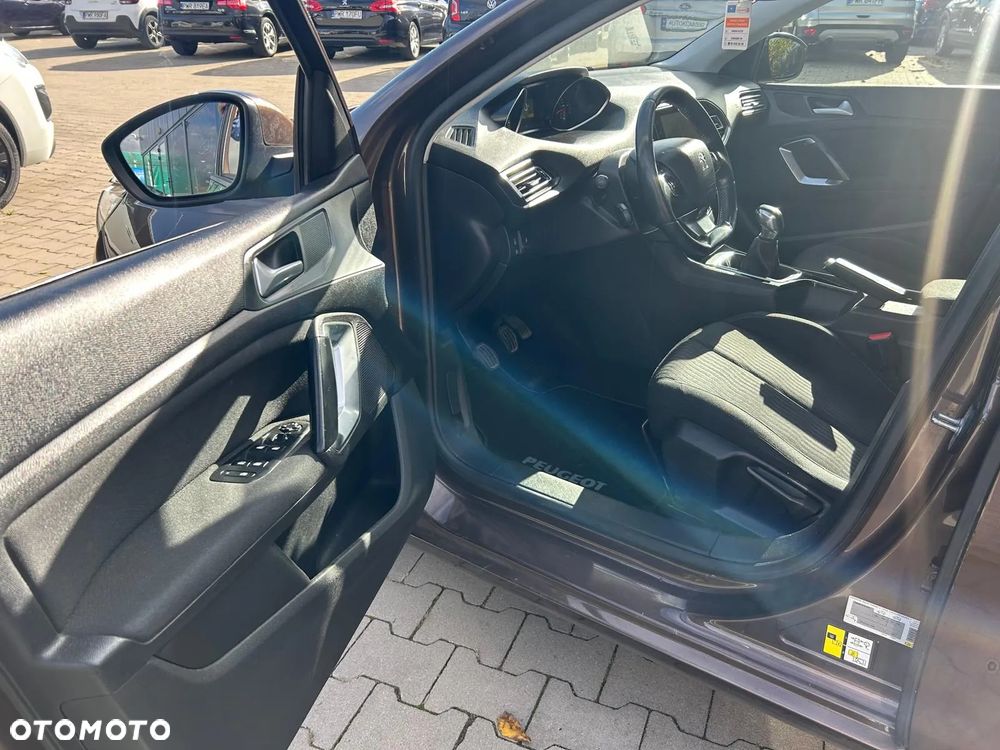 Peugeot 308 1.6 HDi Active - 16