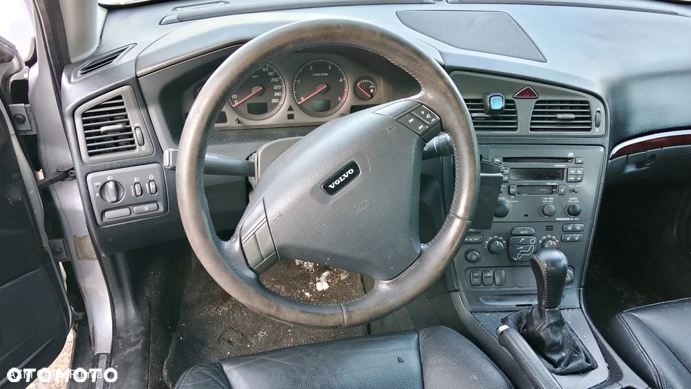 VOLVO S60 2.4 DIESEL 163KM - 6