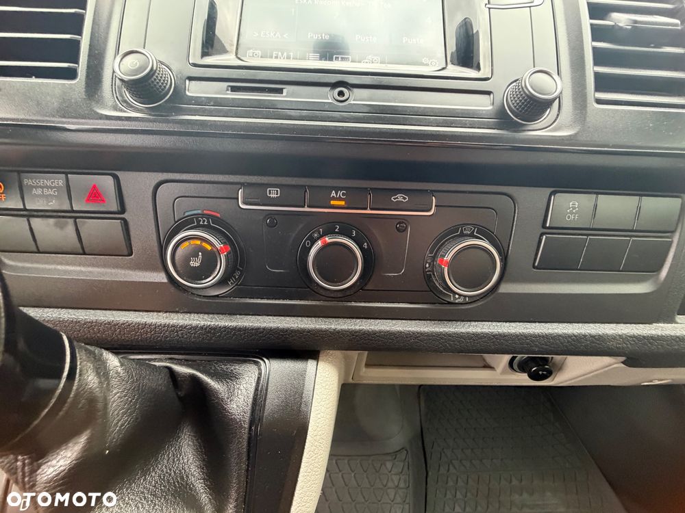 Volkswagen Transporter - 19