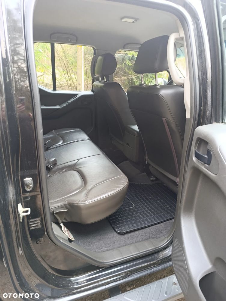 Nissan Navara 2.5 TDi Comfort / SE - 10