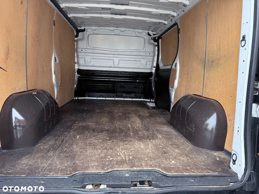 Renault Trafic - 22