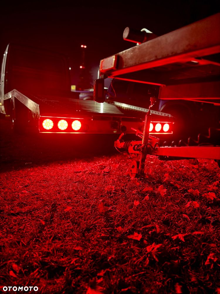 Mercedes-Benz Sprinter - 10