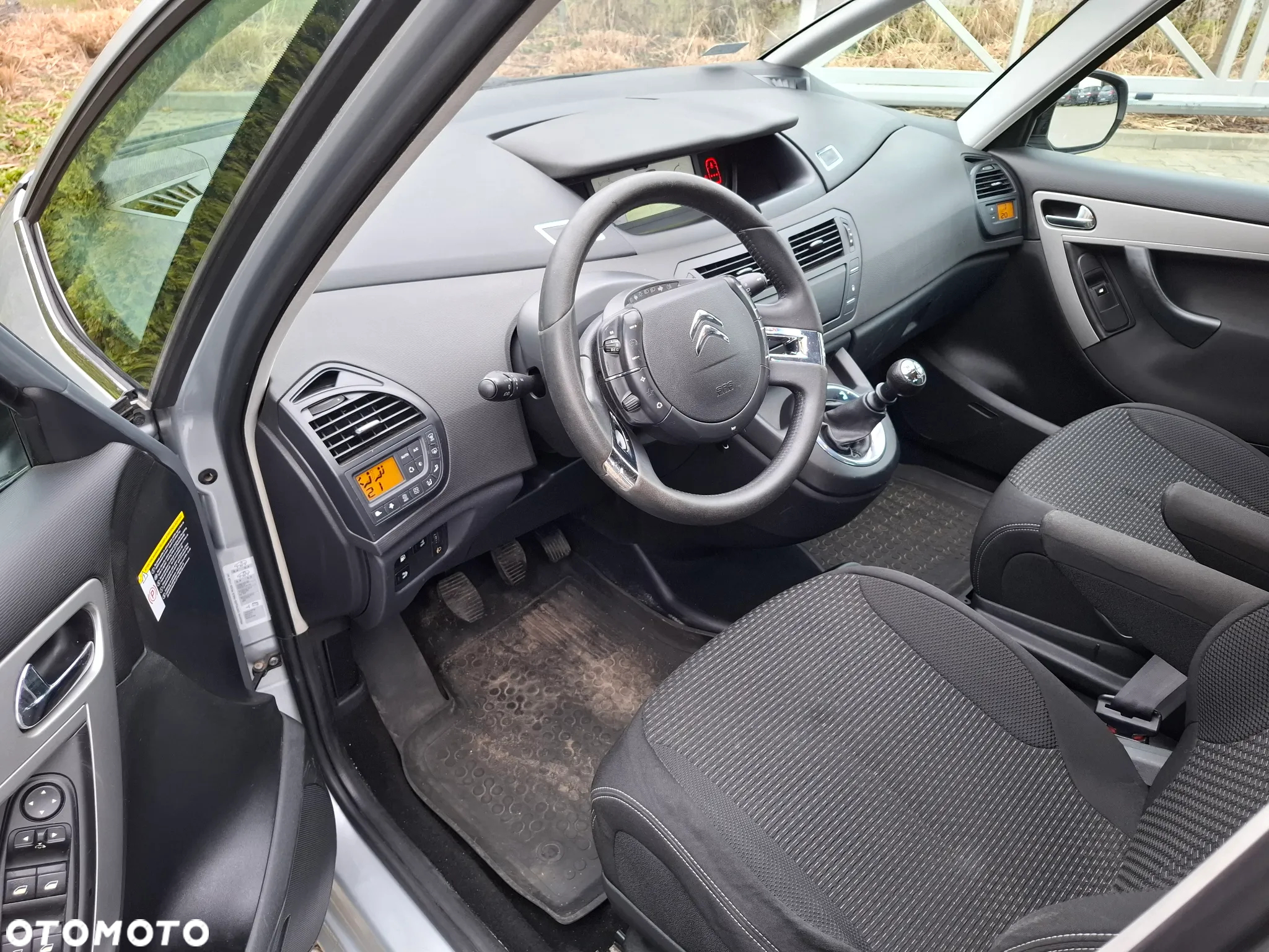 Citroën C4 Picasso 1.6 HDi Impress - 8