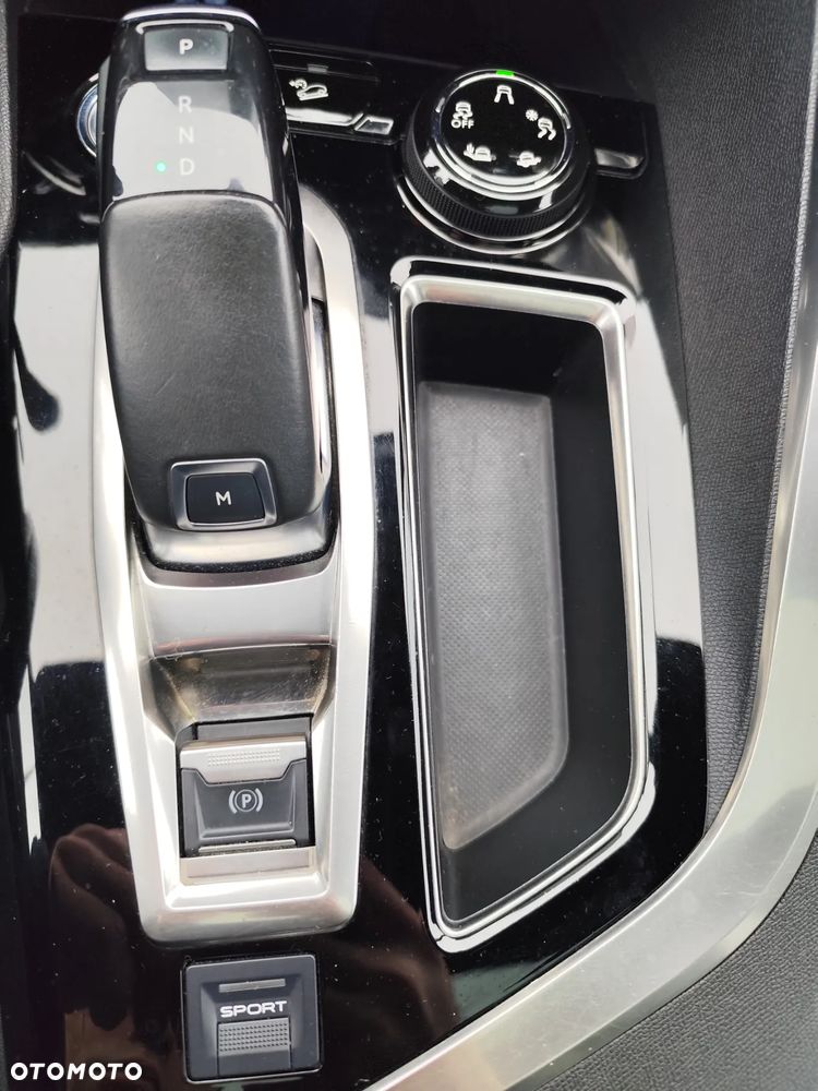 Peugeot 3008 1.2 PureTech GT Pack S&S EAT8 - 14