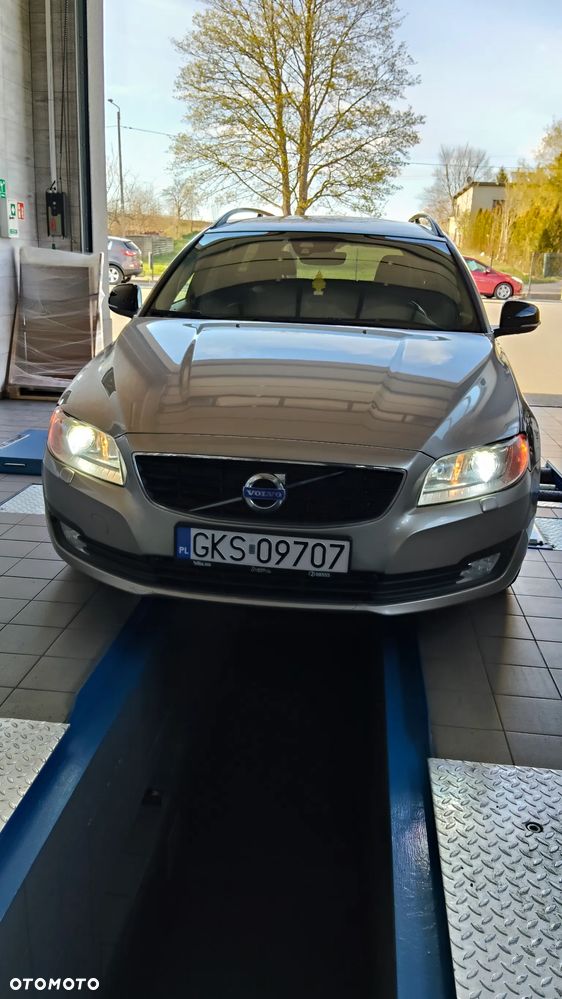 Volvo V70 D2 Geartronic Powershift Momentum - 3
