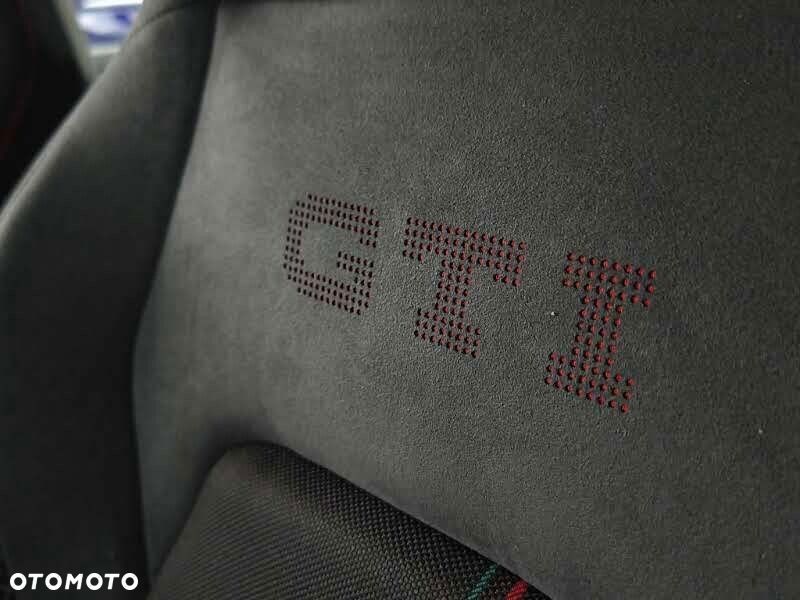 Volkswagen Golf 2.0 TSI GTI Edition 50 DSG - 17