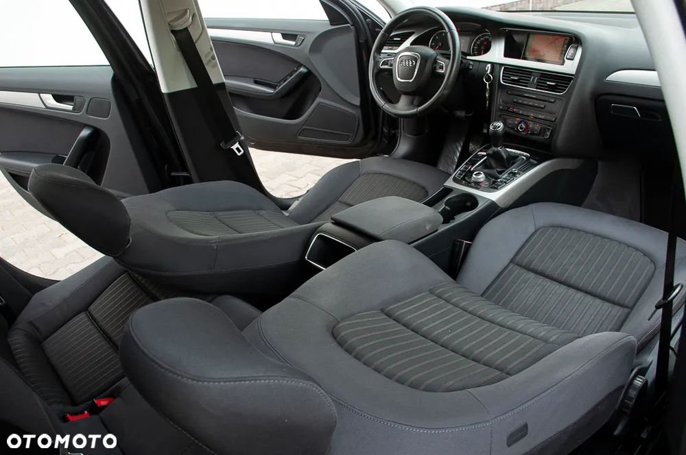 Audi A4 Limousine 2.0 TDI DPF Ambiente - 25