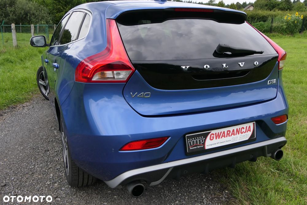 Volvo V40 D3 Drive-E SCR R-Design Momentum - 11