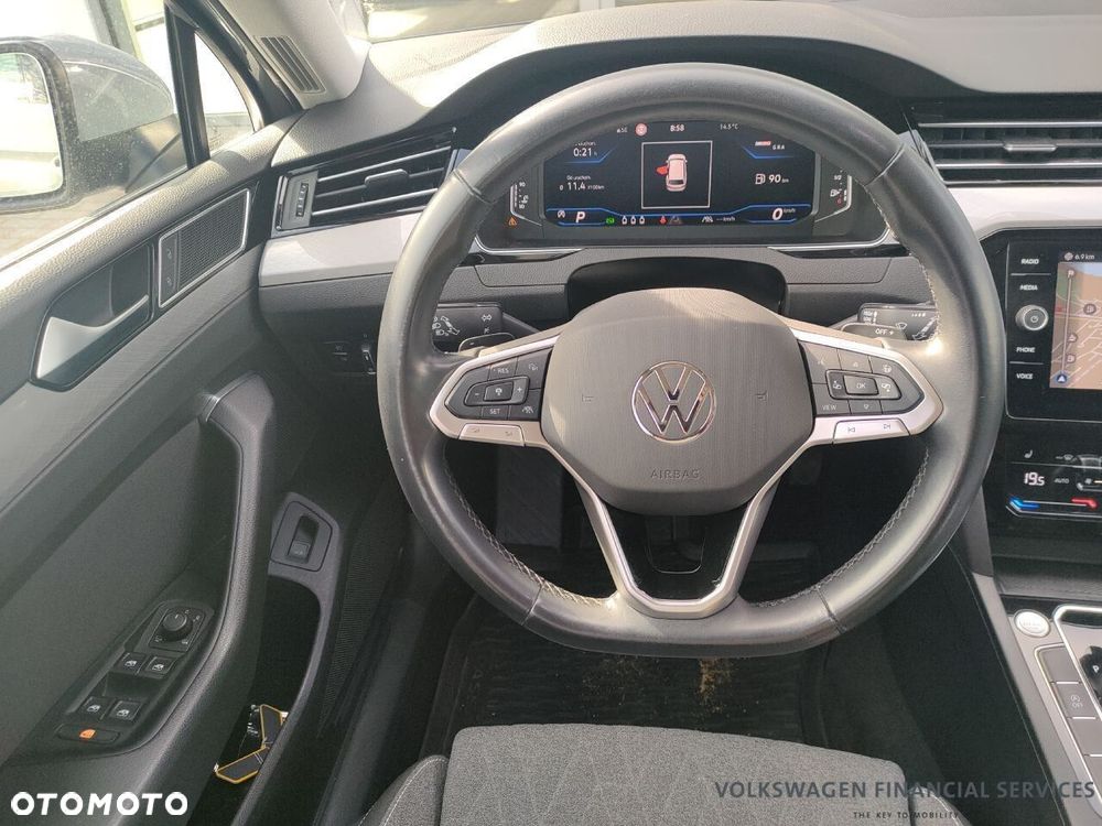 Volkswagen Passat - 5