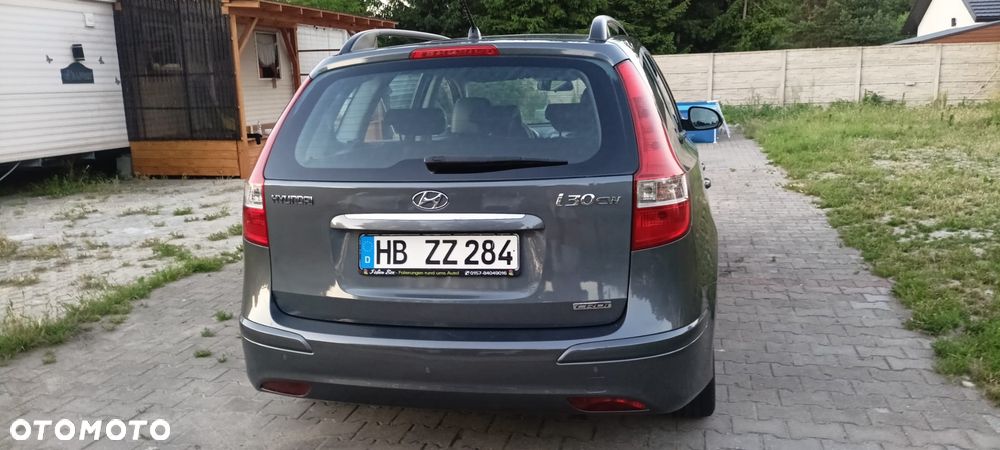 Hyundai i30 1.6 CRDi Comfort - 11