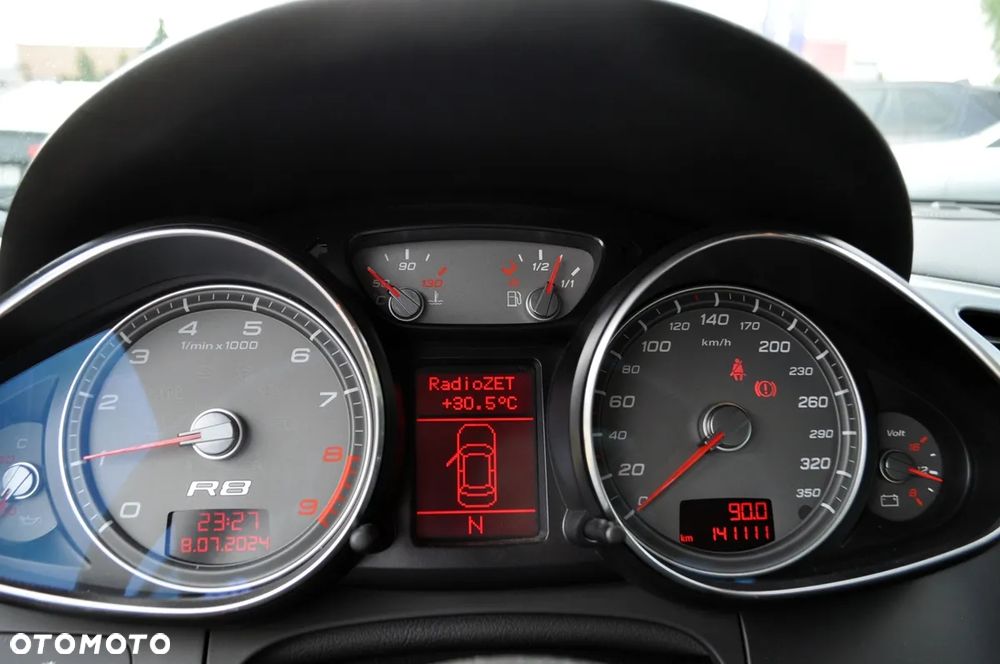 Audi R8 Coupé 4.2 Quattro R tronic - 17
