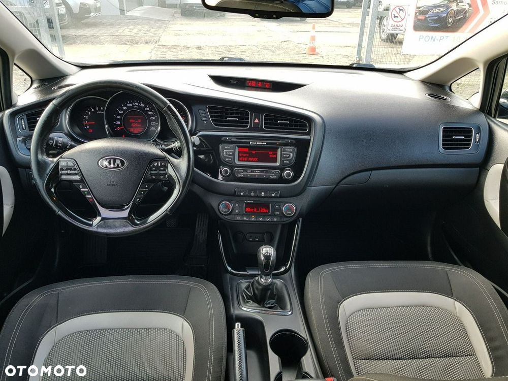 Kia Ceed 1.6 CRDi L - 12