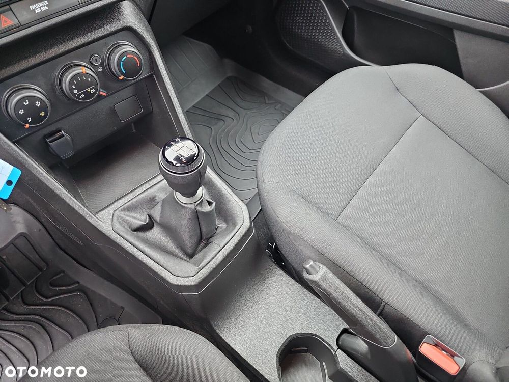 Dacia Sandero 1.0 TCe Essential - 21