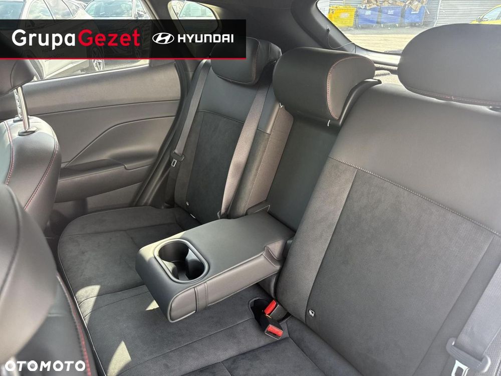Hyundai Kona - 16