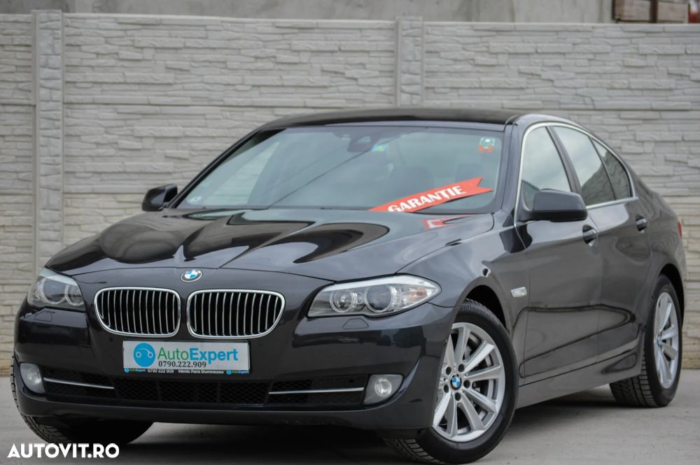 BMW Seria 5 525d xDrive - 27