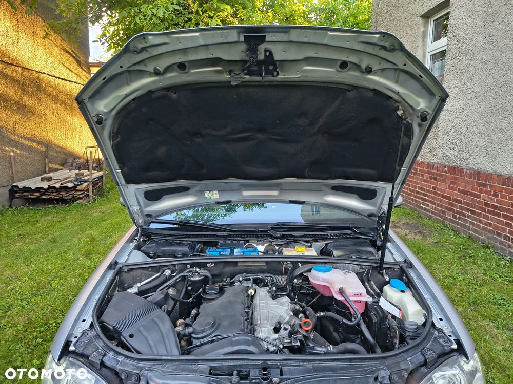 Audi A4 Avant 2.0 TDI DPF - 10