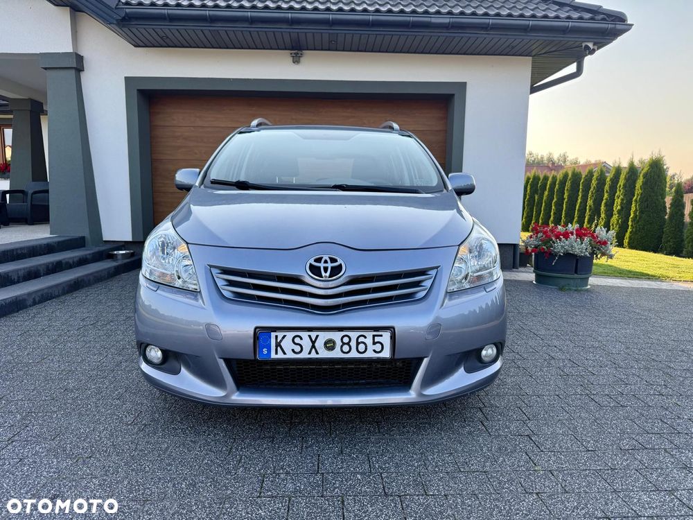 Toyota Verso - 4