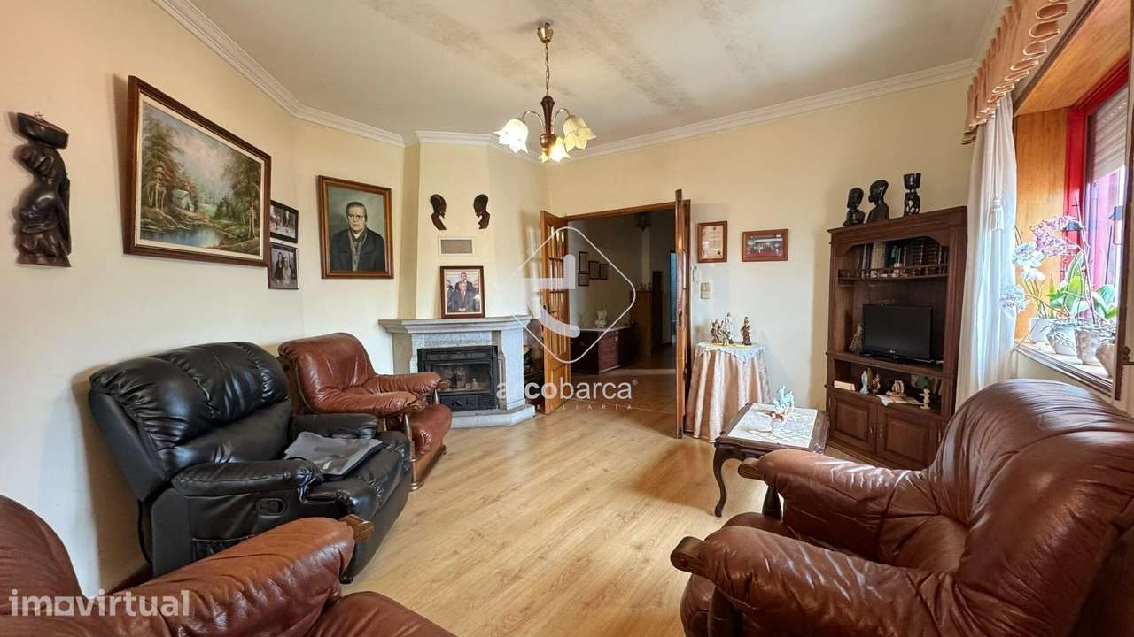 Apartamento T3 - Centro de Arcos de Valdevez - Grande imagem: 2/17