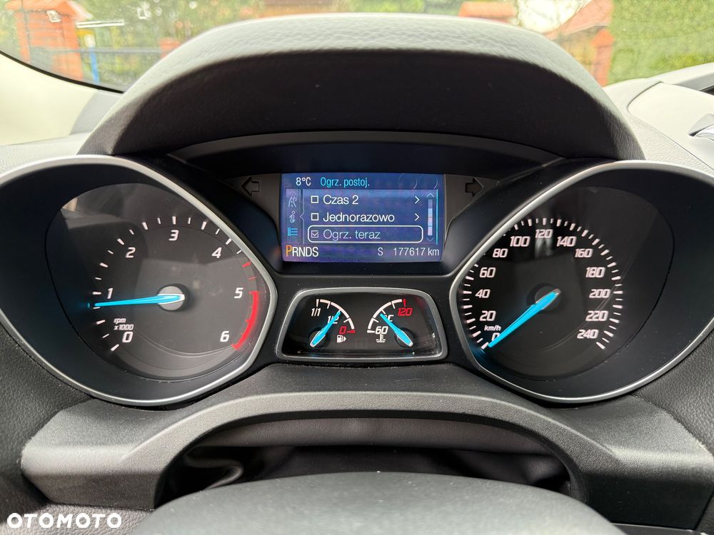 Ford Kuga 2.0 TDCi 4x4 ST-Line - 28