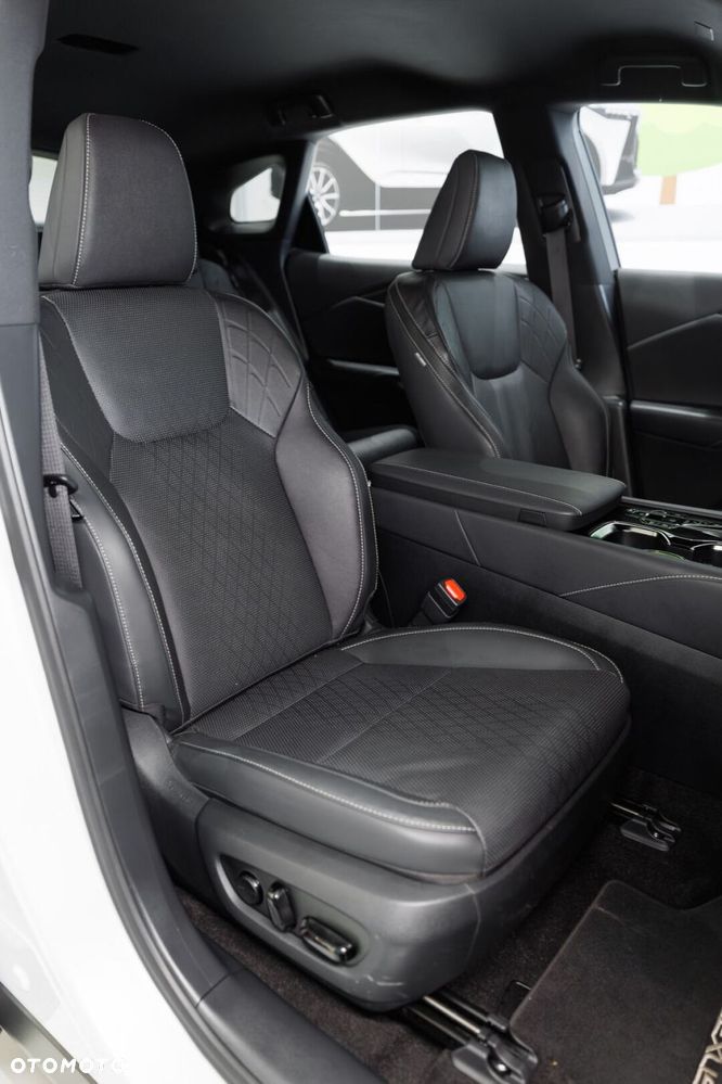 Lexus RX 450h+ Prestige - 19