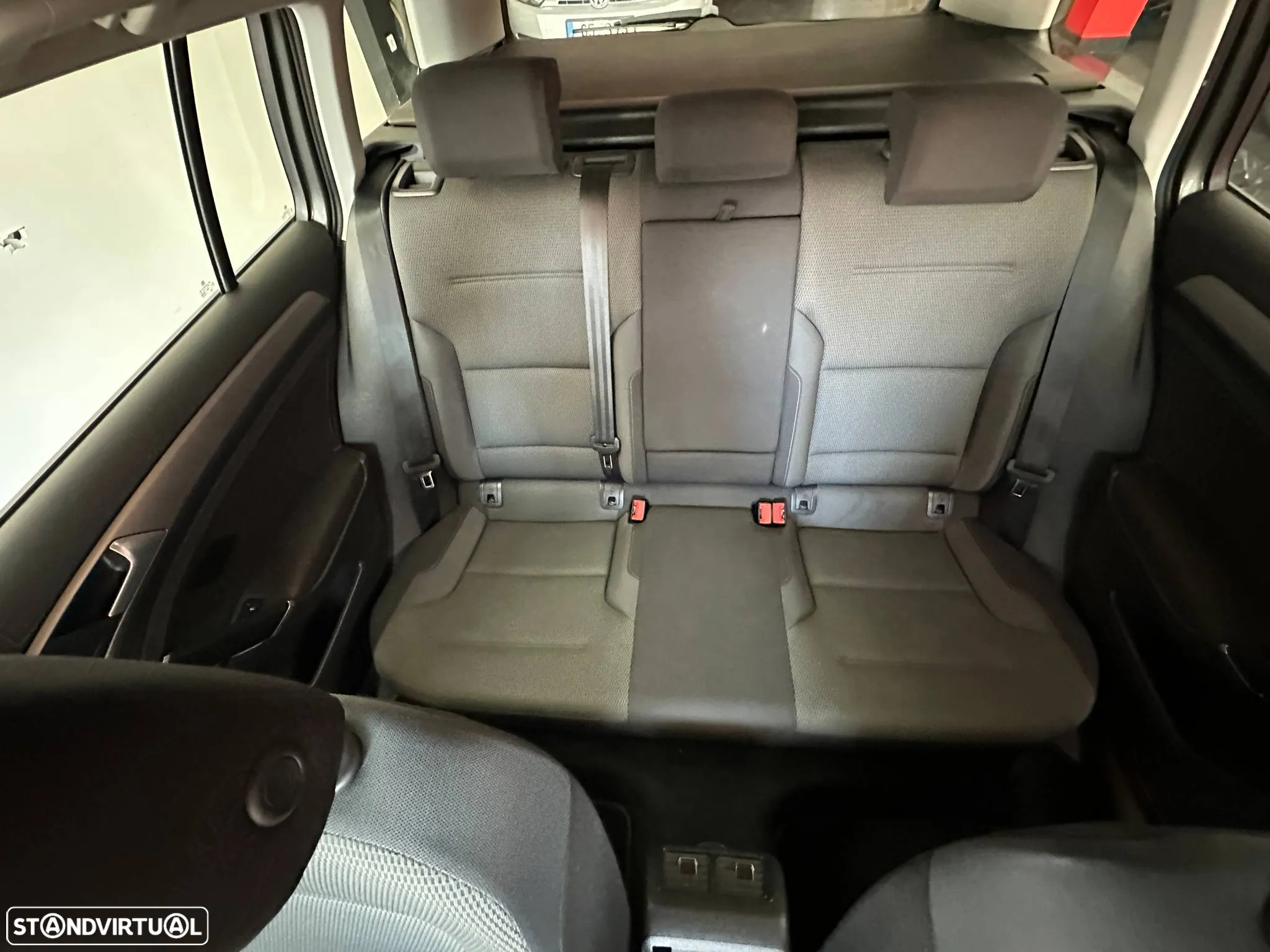 VW Golf Variant 1.6 TDi BlueMotion Trendline - 13