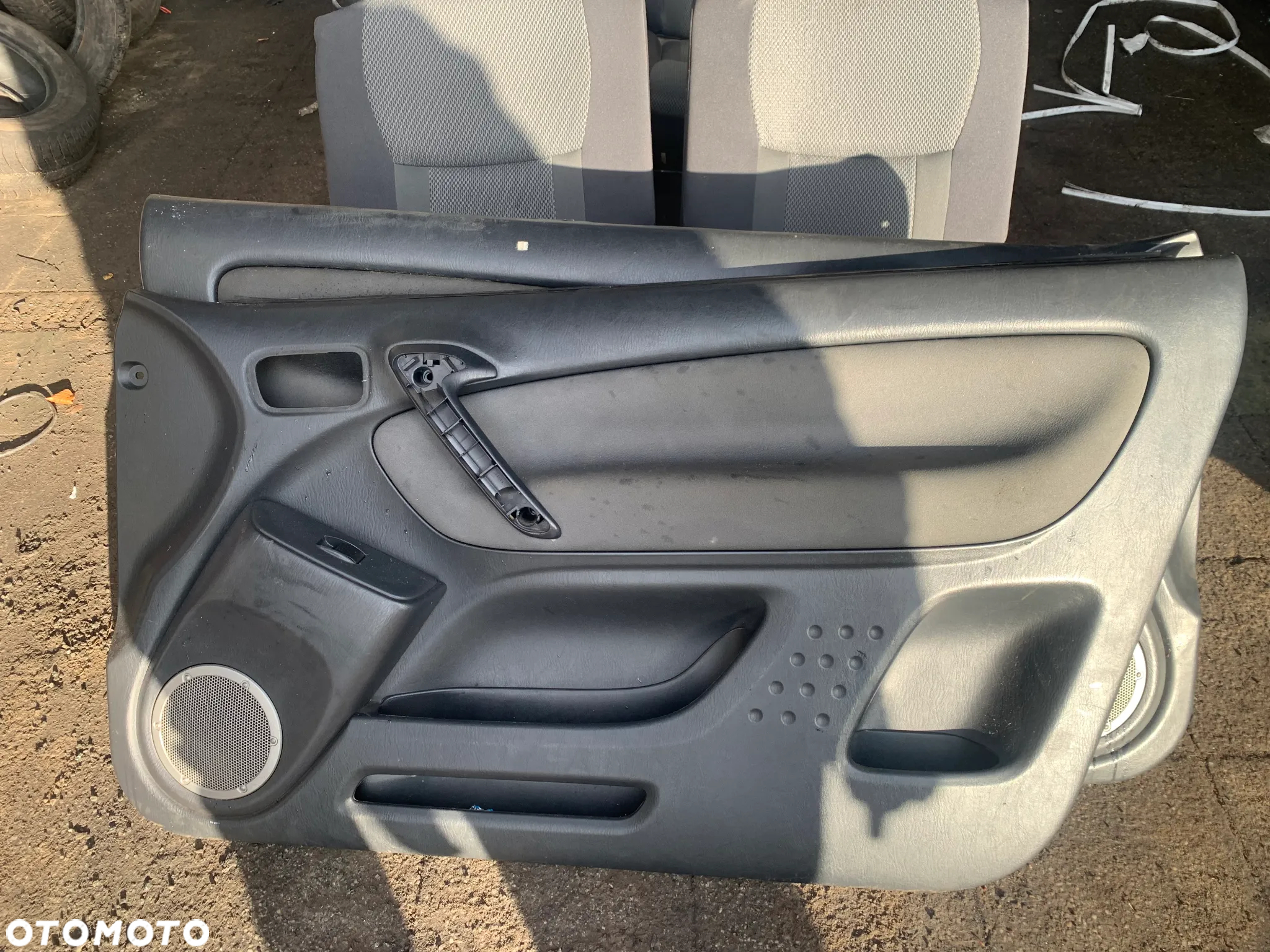 TOYOTA RAV4 II 3D FOTELE BOCZKI - 7