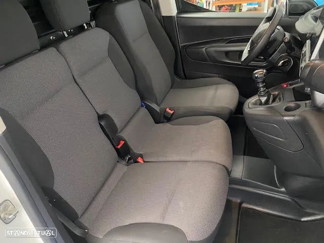Peugeot 1.5 BlueHDi Premium Standard - 11