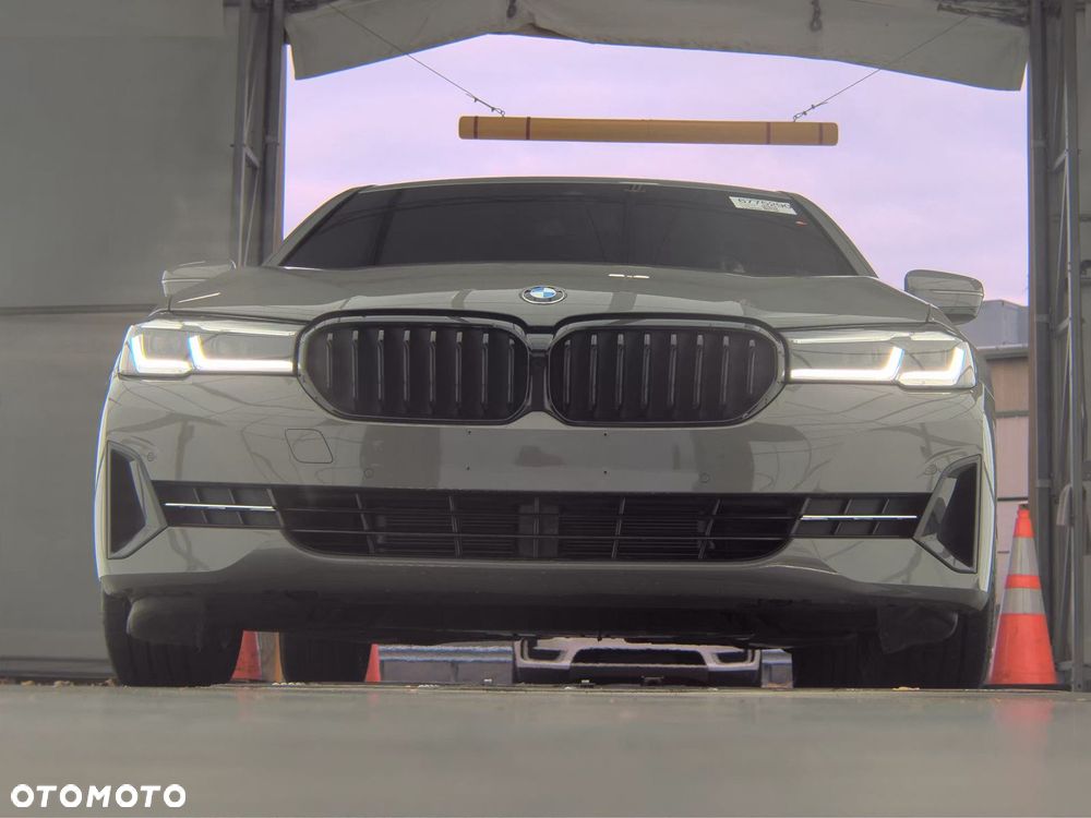 BMW Seria 5 530i xDrive - 2