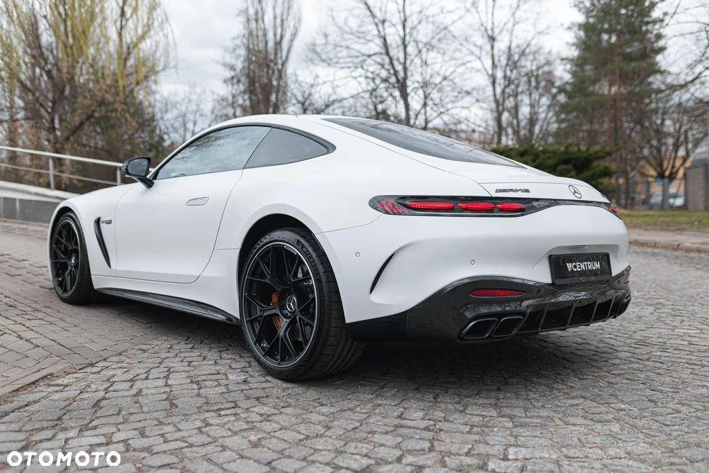 Mercedes-Benz AMG GT - 16