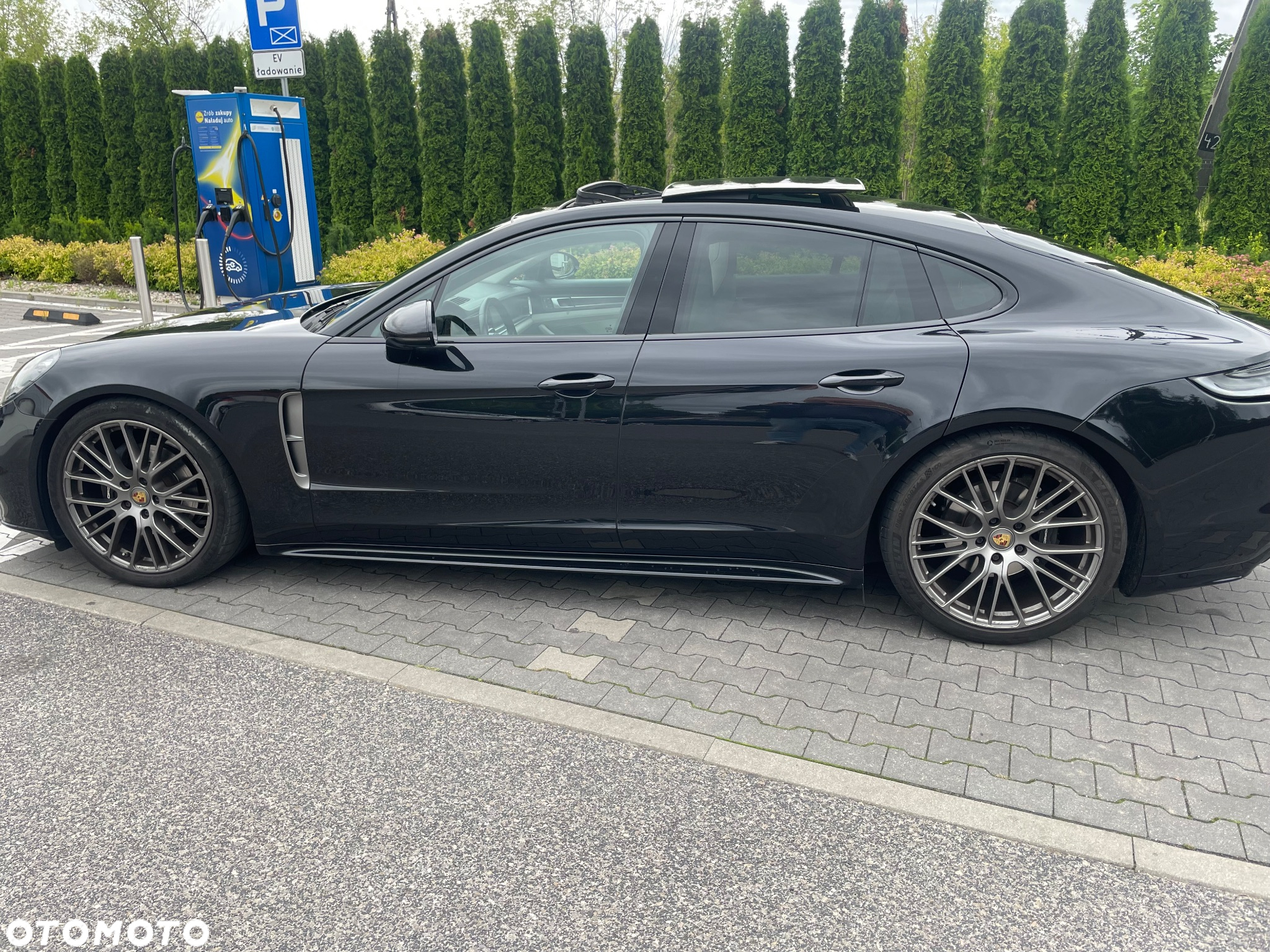 Porsche Panamera 4 Platinum Edition - 5