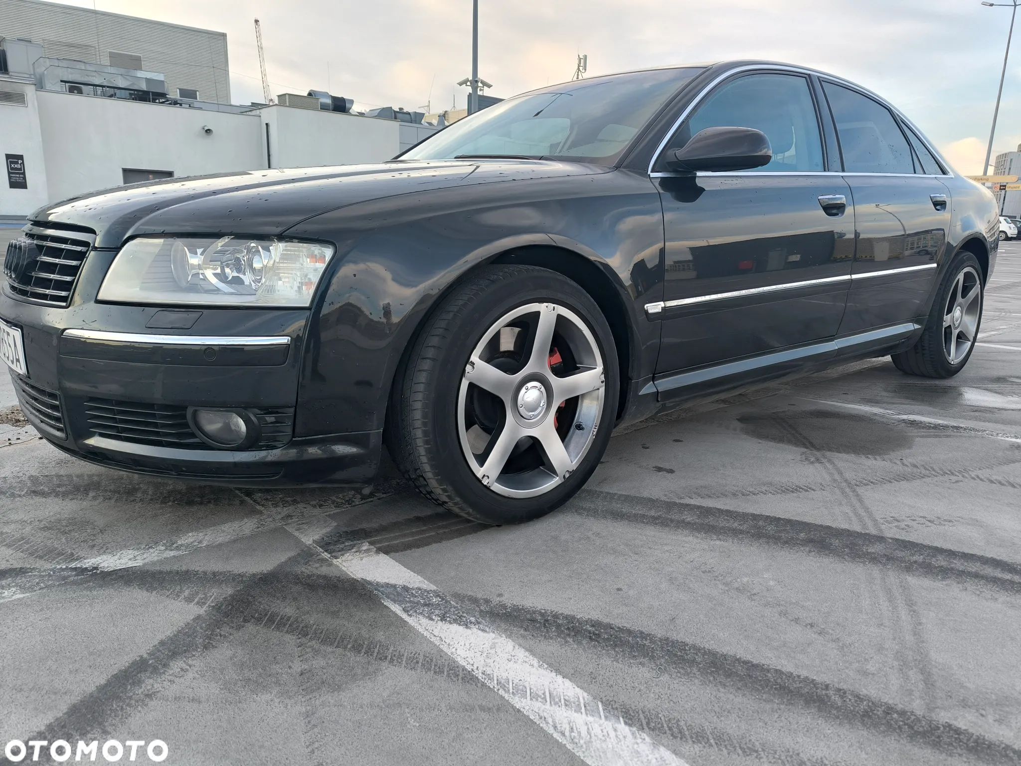 Audi A8 3.7 Quattro - 1