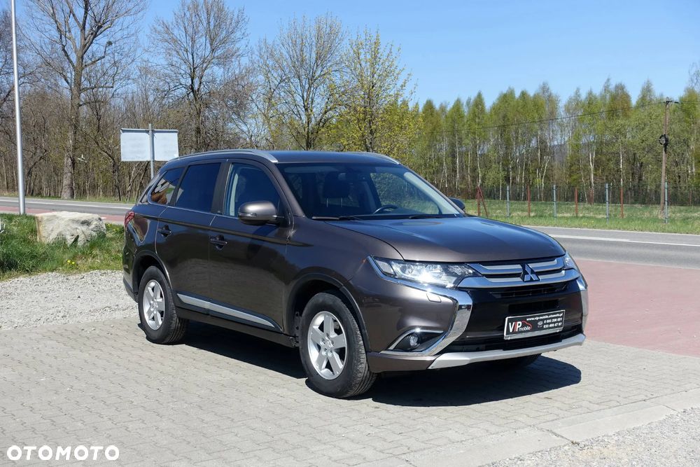 Mitsubishi Outlander 2.2 DI-D 4WD Intense - 3